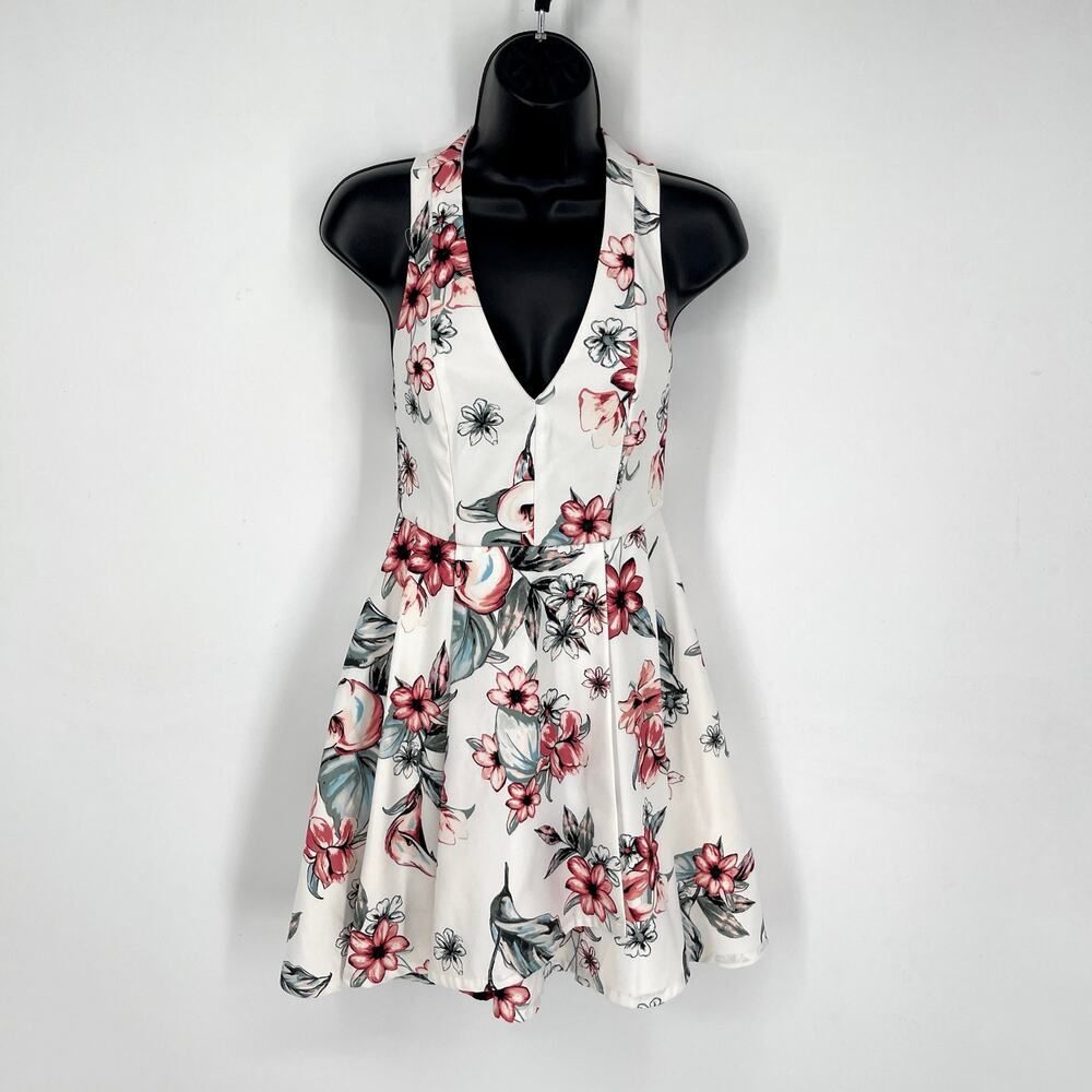 Lulus Seeing Chic Green Ivory Floral Print Skater Dress Sz XS Lined Sleeveless